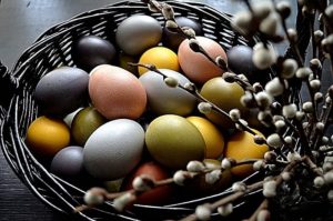 Красим яйца безопасно