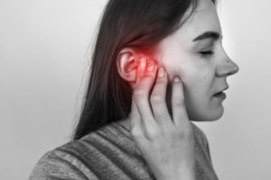 Боль в ухе: тревожные симптомы
